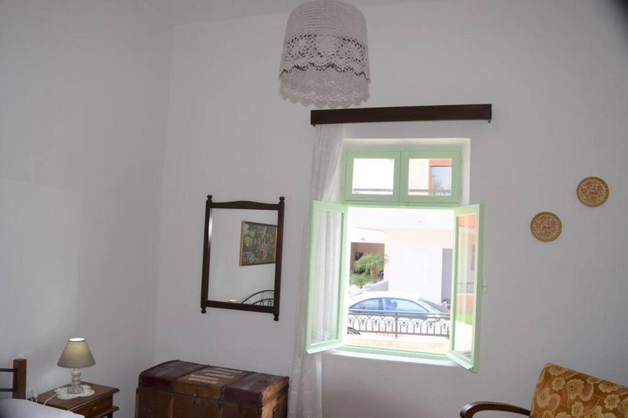 Village Home In Paradisi  Luaran gambar